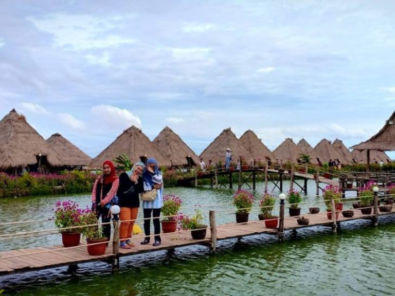 Ambik Cuti 10 Hari Travel Bajet Ke Tiga Negara Indo-China Terus. Total Hangus RM1100 Je