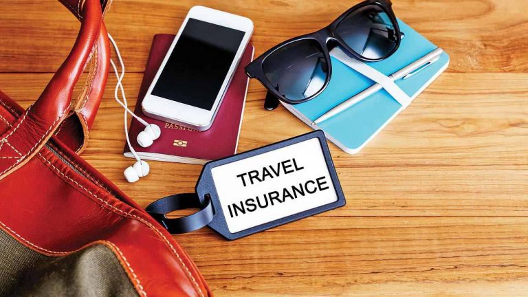 Ini Panduan Beli Travel Insurance. Beli Tiket Kapal Terbang Boleh, Tak Kan ‘Travel Insurance’ Tak Boleh Nak Beli?