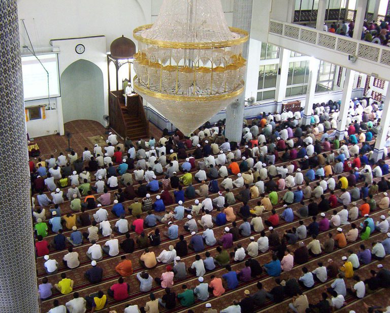 COVID-19: Solat Jumaat Boleh Diteruskan Seperti Biasa Ketika Ini