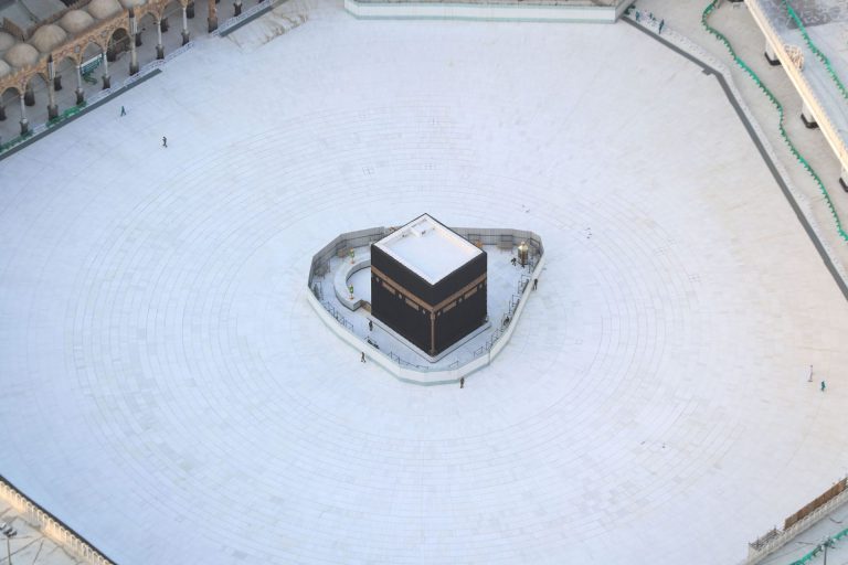 Arab Saudi Tak Benarkan Solat Tarawih Di Masjid, Ramadan Ini