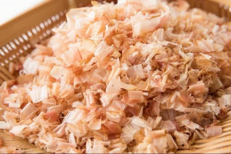 Ramai Sangka Serbuk Ditabur Pada Takoyaki Ini Sotong, Bonito Flakes Ini