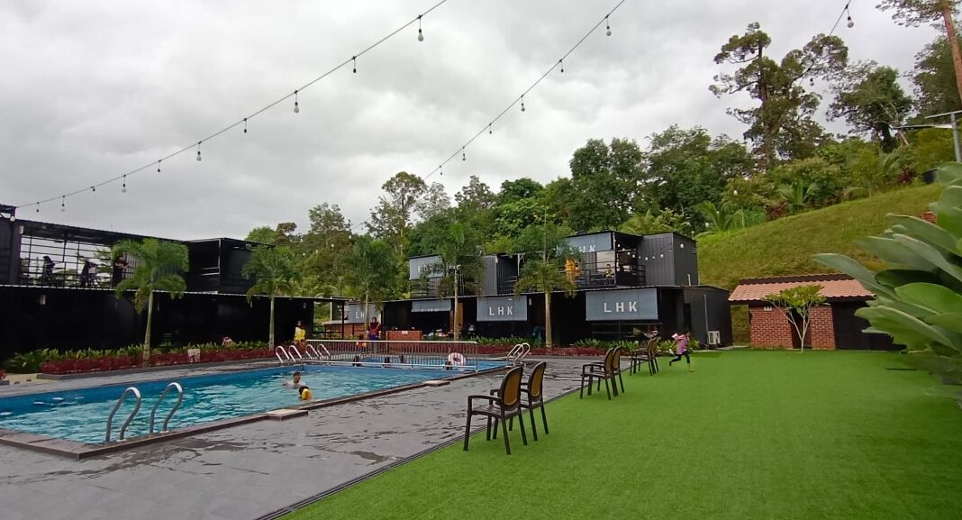 Senarai Homestay Di Perak Yang Ada Private Pool, Semua Best! Libur