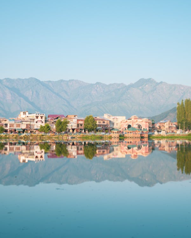 Kashmir, Destinasi Sejuk Yang Buat Orang Terus Jatuh Hati Pandang Pertama 9 Kashmir, Destinasi Sejuk Yang Buat Orang Terus Jatuh Hati Pandang Pertama