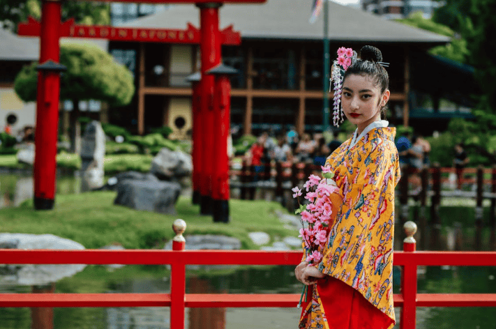 Kalau Ke Jepun, Wajib Cuba Pakai Kimono. Ini Sebab Ramai Tak Lepaskan Pengalaman Ini 11 Kalau Ke Jepun, Wajib Cuba Pakai Kimono. Ini Sebab Ramai Tak Lepaskan Pengalaman Ini