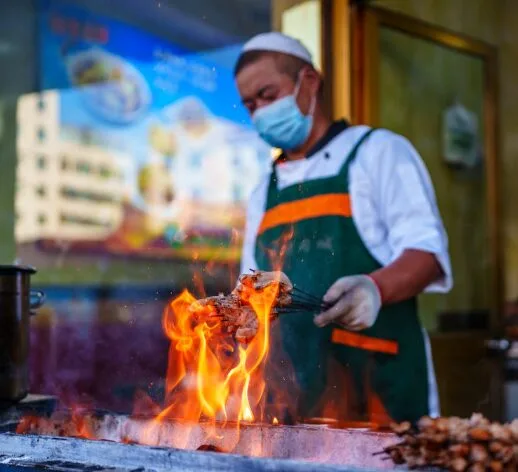 Travel Ke Luar Negara? Ini Cara Cari Makanan Halal Dengan Lebih Mudah 5 Travel Ke Luar Negara? Ini Cara Cari Makanan Halal Dengan Lebih Mudah