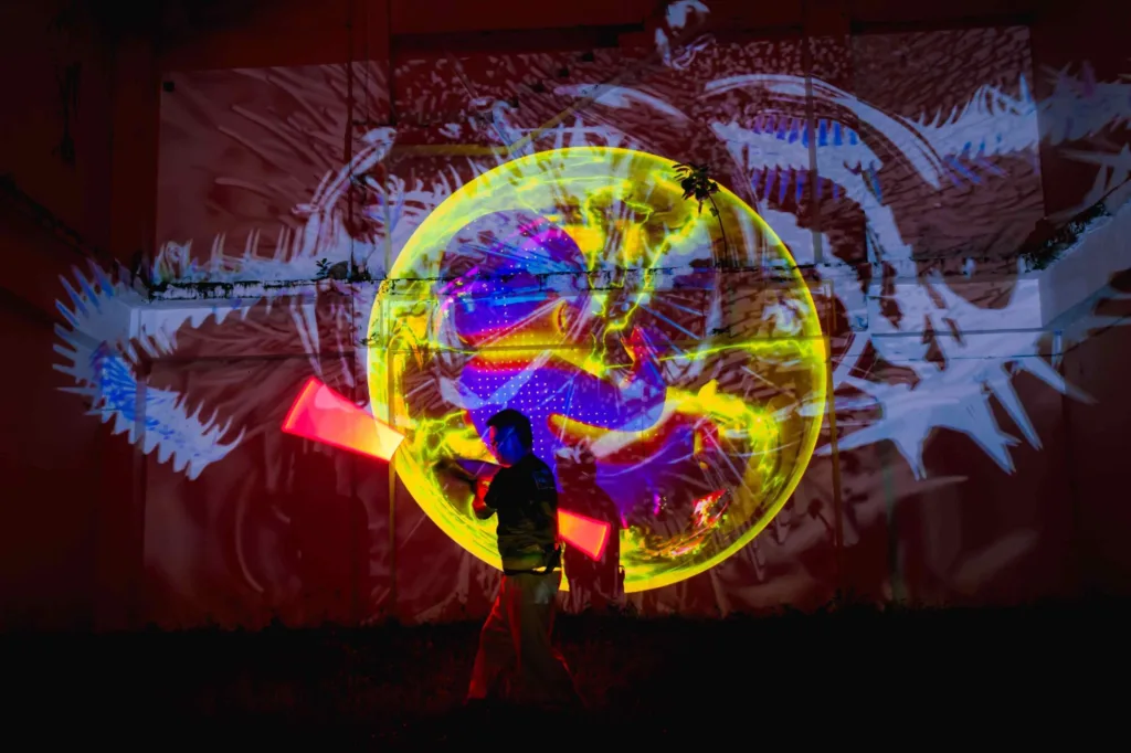 Kuala Lumpur Berubah Wajah Selepas Senja, Warung TERANG Hidupkan Lorong Kota Dengan Seni Cahaya