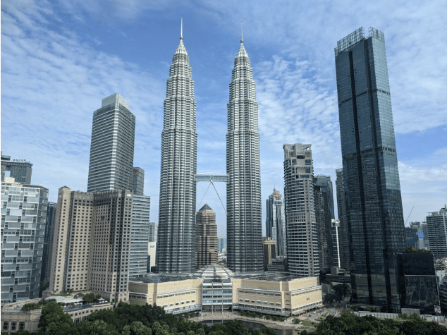 KLCC Bukan Sekadar Tempat Bergambar, Ini Tarikan Infotainment Yang Boleh Dikunjungi 16 KLCC Bukan Sekadar Tempat Bergambar, Ini Tarikan Infotainment Yang Boleh Dikunjungi