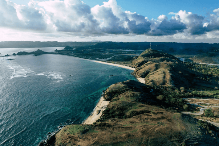 Selain Bali & Jakarta, Ini 7 Lagi Lokasi Menarik Di Indonesia Yang Harus Anda Lawati 11 Selain Bali & Jakarta, Ini 7 Lagi Lokasi Menarik Di Indonesia Yang Harus Anda Lawati