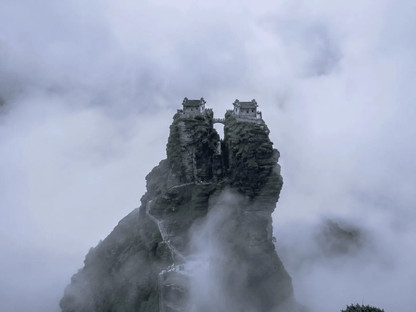 Fanjingshan Guizhou, Gunung Berkabus Yang Berdiri Megah Seperti Dunia Fantasi 5 Fanjingshan Guizhou, Gunung Berkabus Yang Berdiri Megah Seperti Dunia Fantasi