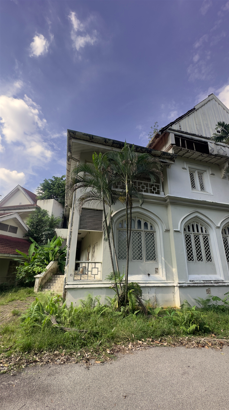 Carcosa Kuala Lumpur: Rumah Agam Putih Yang Sepi & Menunggu Untuk Kembali Hidup 8 Carcosa Kuala Lumpur: Rumah Agam Putih Yang Sepi & Menunggu Untuk Kembali Hidup