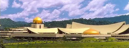 Ada 1,788 Bilik! Istana Sultan Brunei Ini Diiktiraf Istana Kediaman Terbesar Di Dunia 8 Ada 1,788 Bilik! Istana Sultan Brunei Ini Diiktiraf Istana Kediaman Terbesar Di Dunia