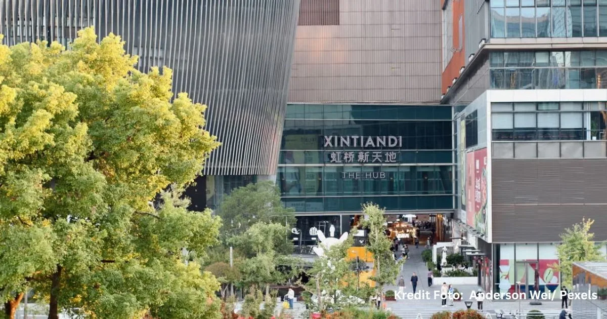 Dua Wajah Shanghai: Mengapa Kota Metropolis Ini Wajib Ada Dalam 'Bucket List' Anda 8 Dua Wajah Shanghai: Mengapa Kota Metropolis Ini Wajib Ada Dalam 'Bucket List' Anda