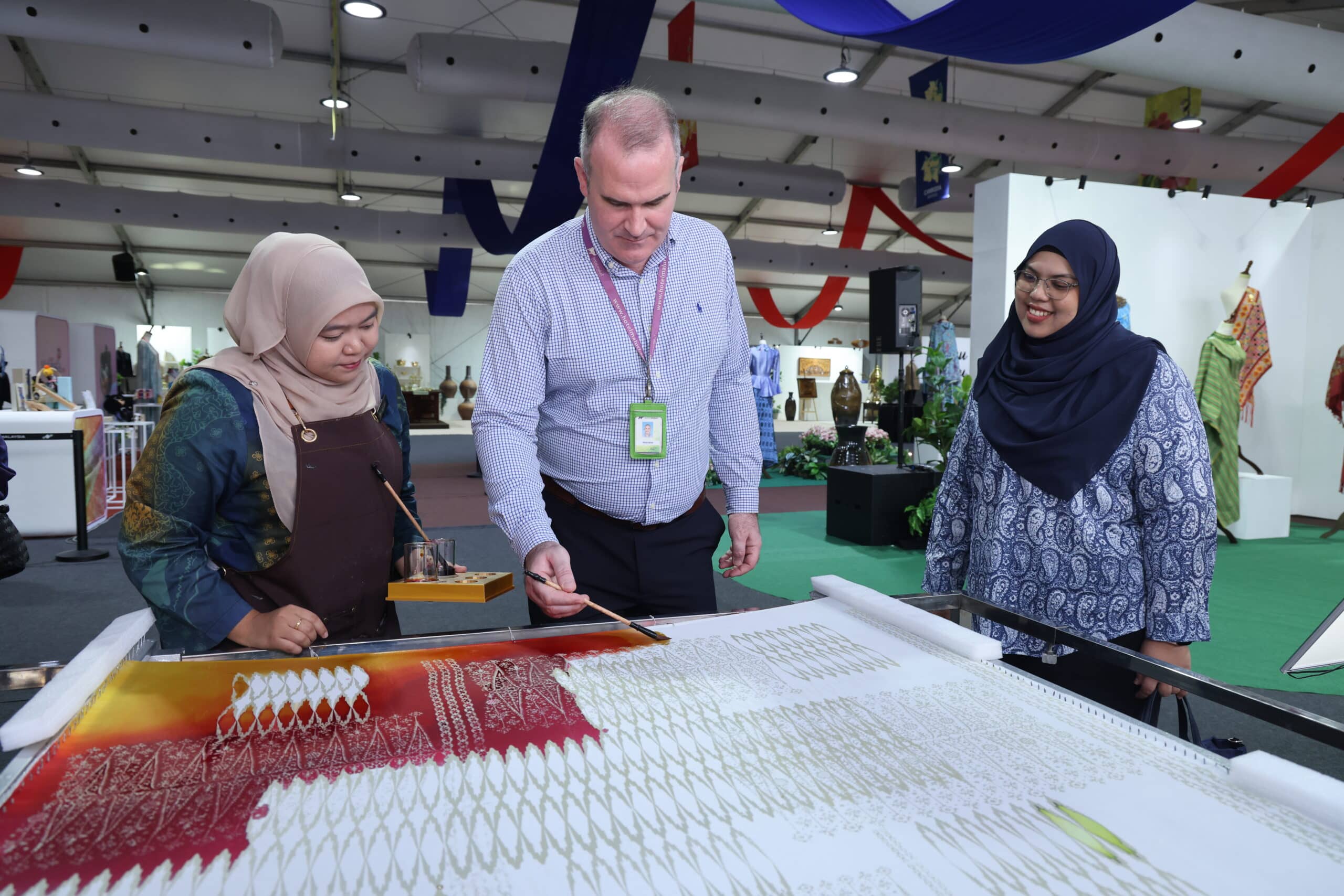 Dari Ukiran Jade Hingga Seni Maori, MICF 2026 Himpunkan Kraf Dunia Di Kuala Lumpur 2 Dari Ukiran Jade Hingga Seni Maori, MICF 2026 Himpunkan Kraf Dunia Di Kuala Lumpur