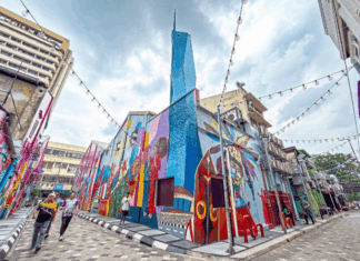 Mural ‘Bercantum’ Dengan Merdeka 118, Ini Hidden Spot Menarik Di Petaling Street