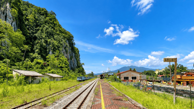 Stesen Kereta Api Lama Gua Musang, Saksi Perjalanan ‘Jungle Railway’ Yang Penuh Sejarah 4 Stesen Kereta Api Lama Gua Musang, Saksi Perjalanan ‘Jungle Railway’ Yang Penuh Sejarah