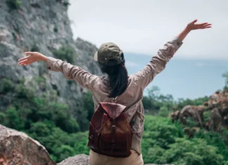 Tak Perlu Tunggu Kawan! Ini 7 Tip Travel Solo Untuk Beginner