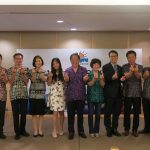 Datuk Bandar Sokcho, Byungseon Lee (empat dari kiri) dan delegasi Sokcho